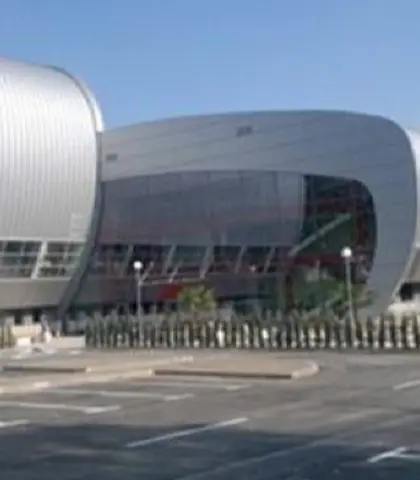 Insulation for the Seaside Resort Complex